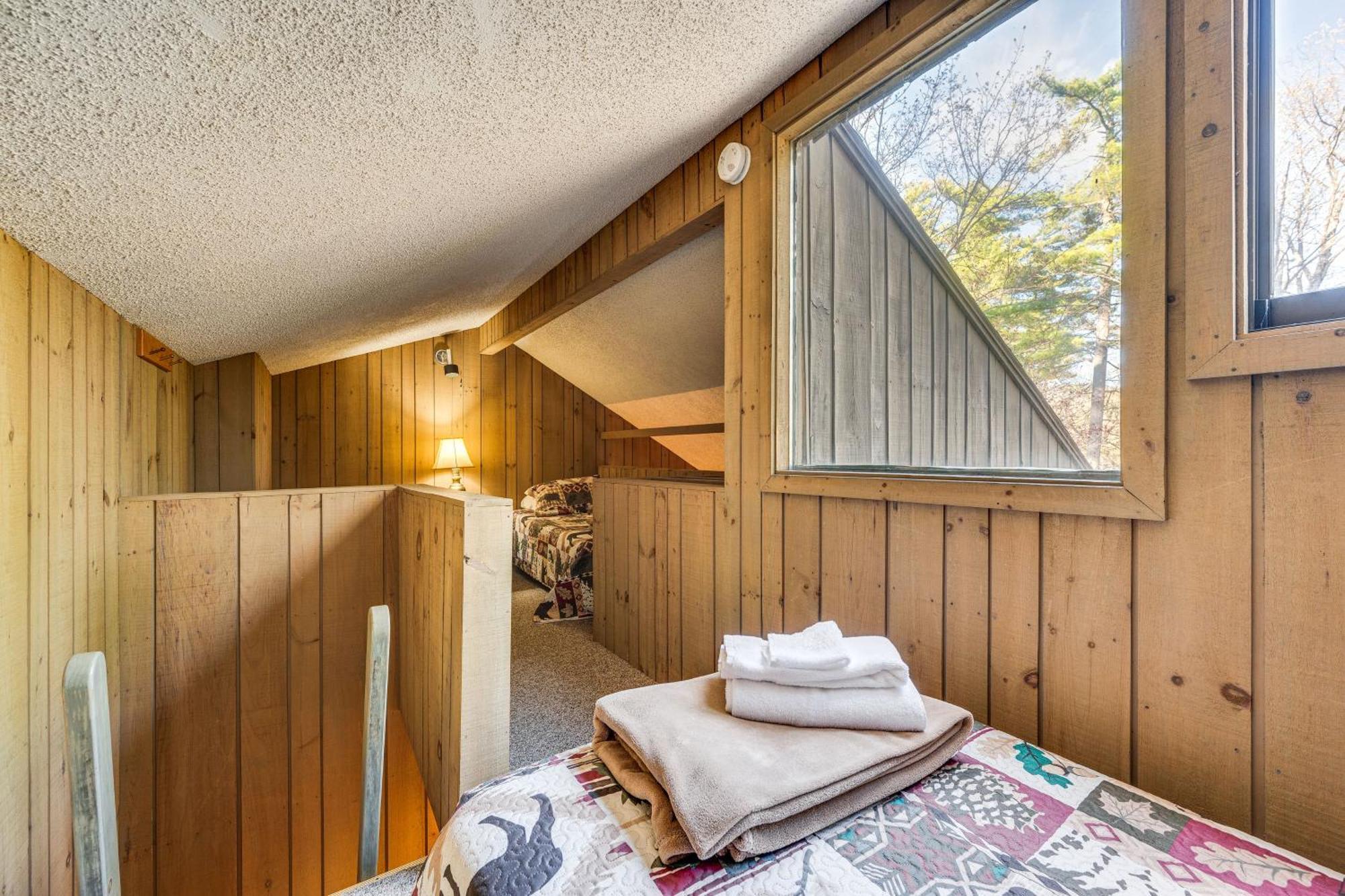 All-Season Conway Condo With Gas Grill! North Conway Exterior photo