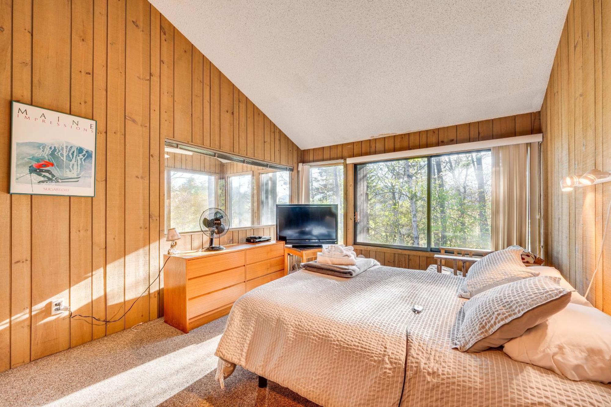 All-Season Conway Condo With Gas Grill! North Conway Exterior photo